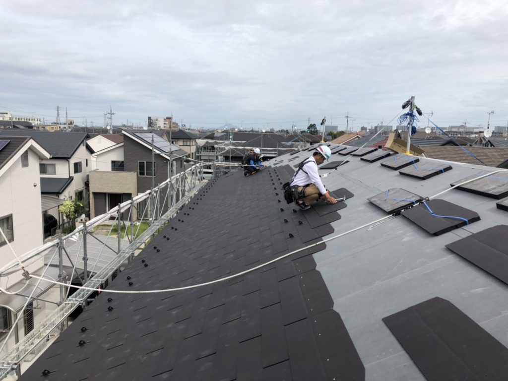 台風前の屋根工事